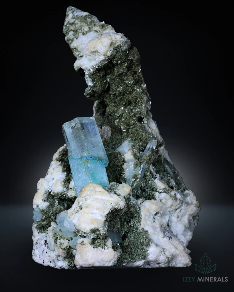 Aquamarine Crystal on Feldspar 1